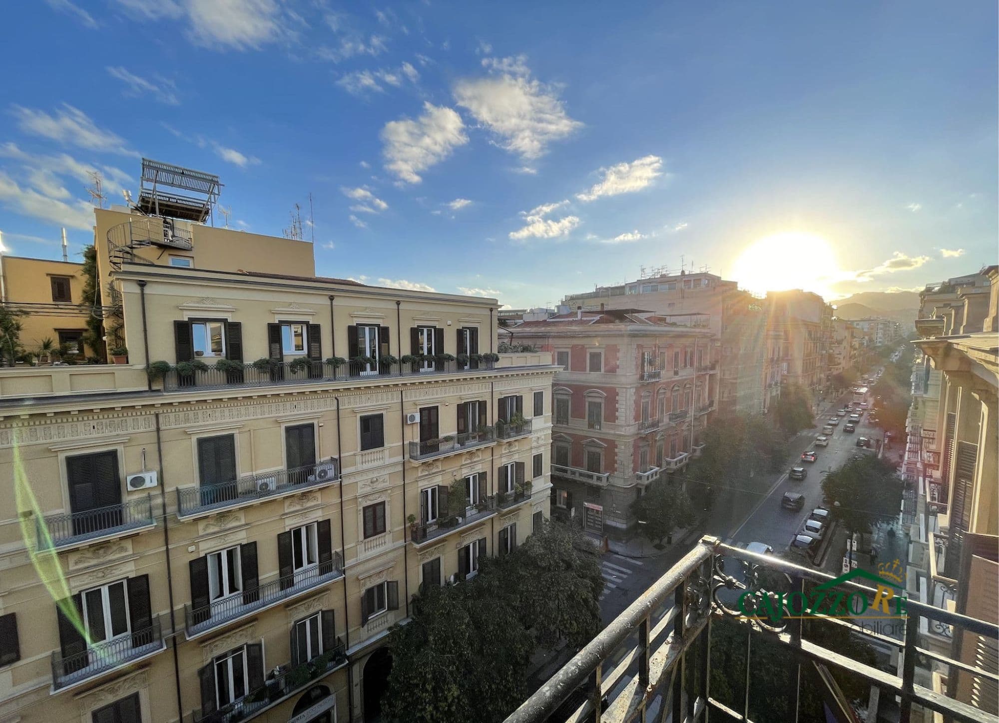 Politeama-Garzilli: attico 311 mq oltre 120 terrazza e 2 box